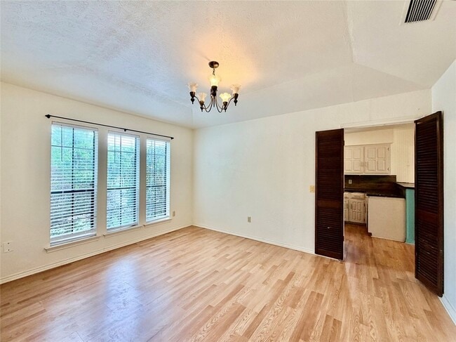 Photo - 1416 Sandy Creek Dr
