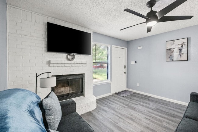 Photo - 105 Maple St Unit SI ID1580250P