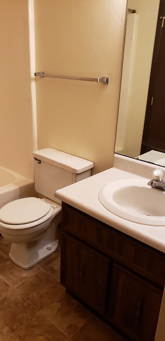Bathroom - Windsor Crest Apartments