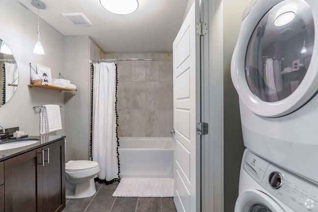 Chatum: 1 Bed/ 1 Bath - Bathroom w/ Laundry - CityWay