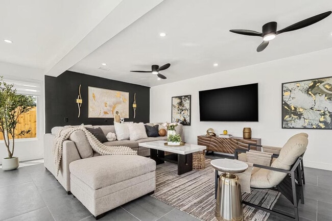 Photo - 650 69th Ave S Unit SI ID1311543P