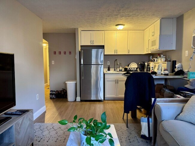 Photo - 70 Lawrence St