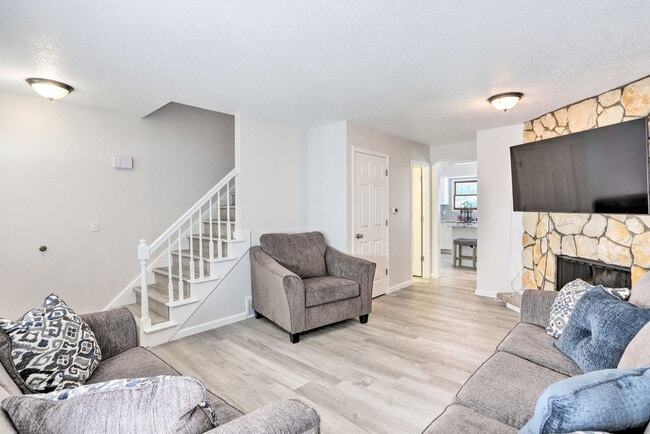 Photo - 6832 Woodmeadow Dr Unit ID1287556P