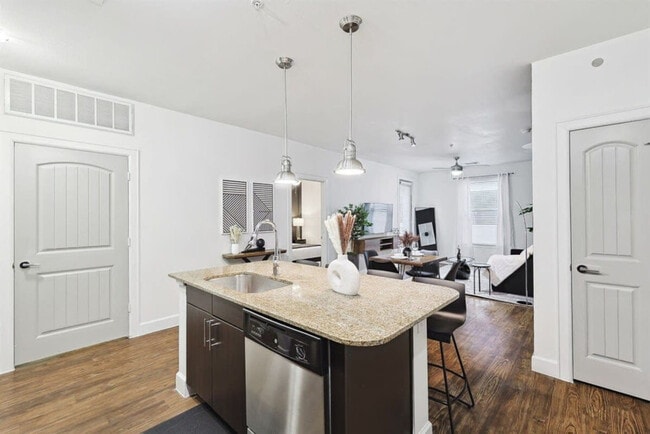 Photo - 5445 Town and Country Blvd Unit ID1363552P