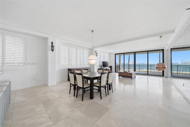 Photo - 540 Brickell Key Dr Unit 222