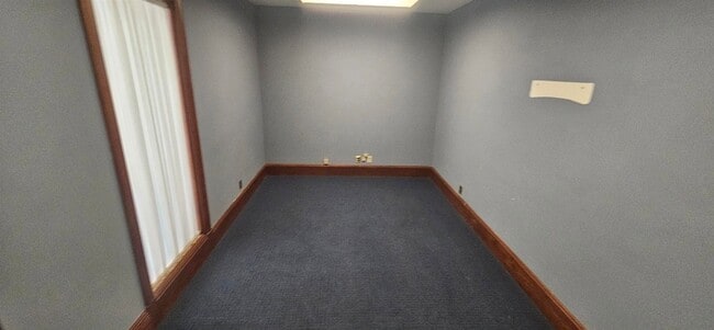 Photo - 502 Oak St