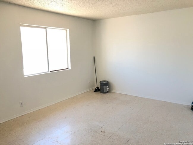 Photo - 11127 Belair Dr