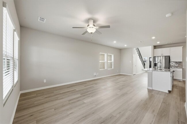 Photo - 602 Travine Dr