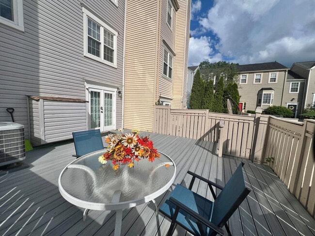 Photo - 11874 Sunrise Valley Dr Unit SI ID1473427P