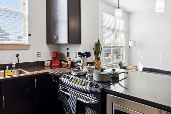 Photo - 264 N Walton St Unit SI ID1289466P