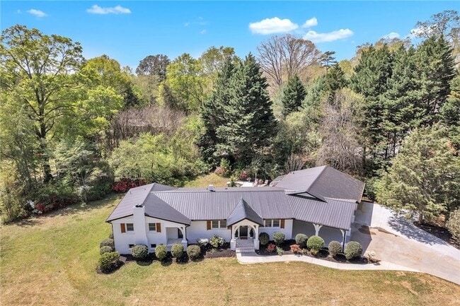 Photo - 405 Playground Rd