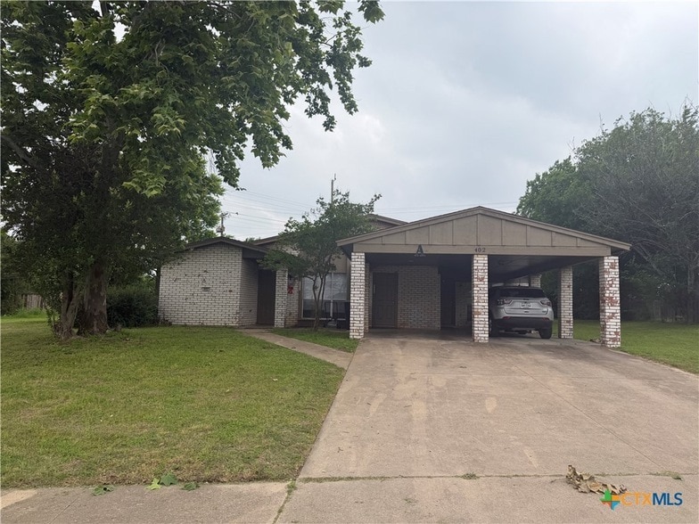 Photo - 402 Skyline Ave
