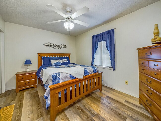 Photo - 31 McKenzie Dr Unit SI ID1621853P