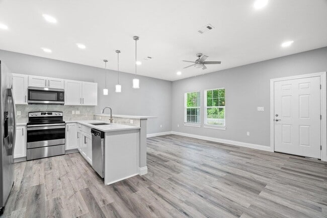 Photo - 108 Don Bishop Rd Unit 6-3