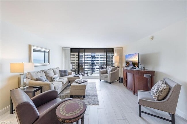 Photo - 4005 GULF SHORE Blvd N