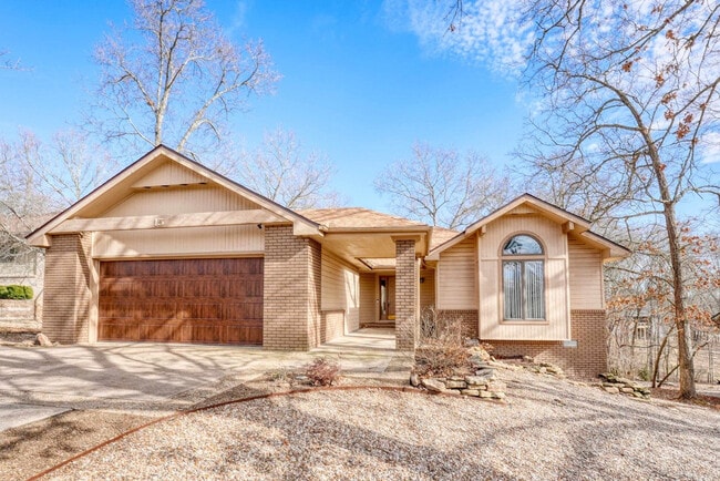 Building Photo - 15 Farnham Dr Unit ID1241339P