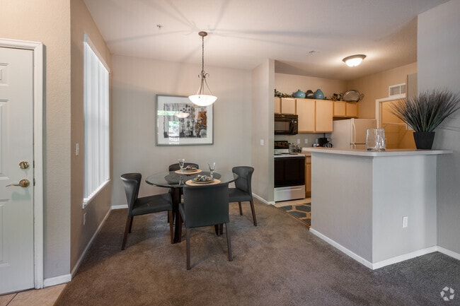 2 BR, 2 BA - 1,069 SF - Fox Ridge