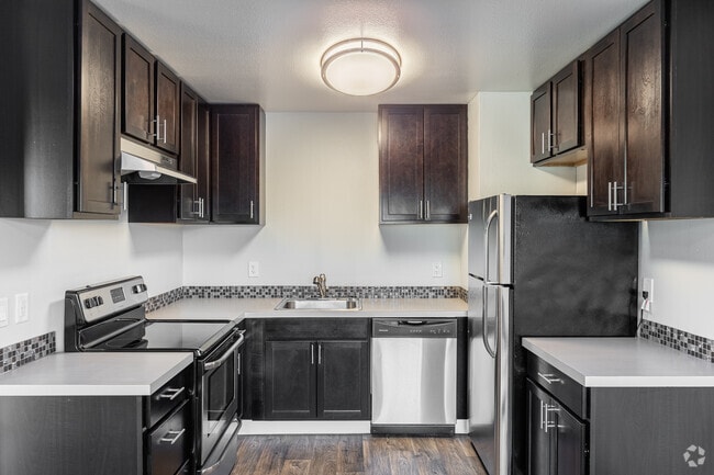 2BR, 1BA - 855SF - Habitat