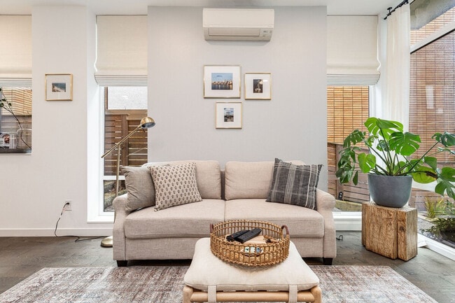 Photo - 1002 Boylston Ave E Unit ID1036001P