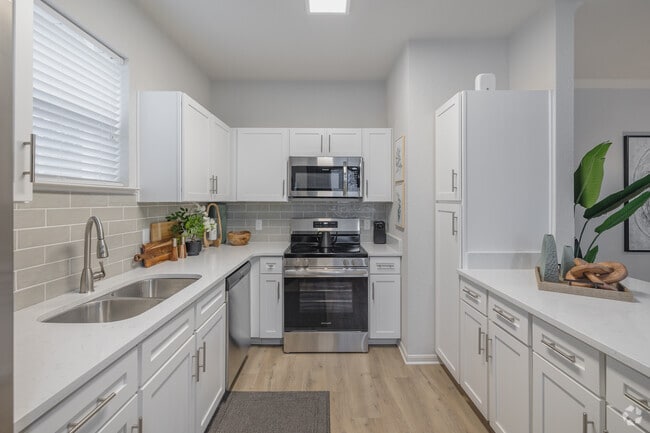 2BR, 2 BA - 1,256SF - Kitchen - Sage at Ingleside