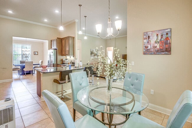 Photo - 1 Slate Blue Pl Unit SI ID1546260P