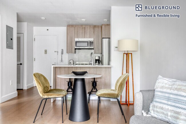 Photo - 311 W 50th St Unit FL2-ID810