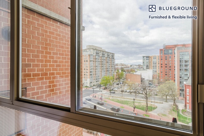 Photo - 450 Massachusetts Ave NW