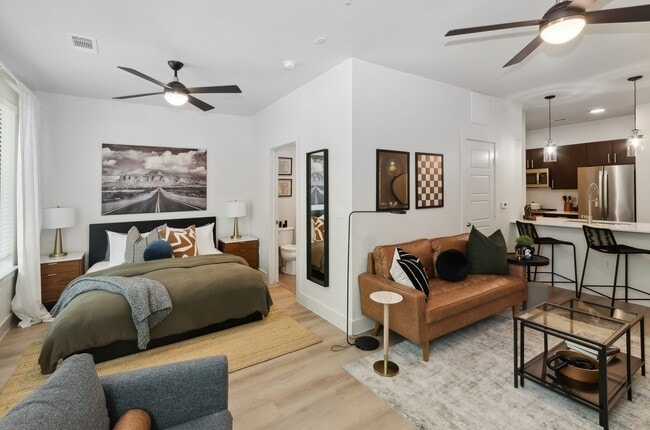 Ballpark_interior_bedroom living room kitchen - AMLI at the Ballpark