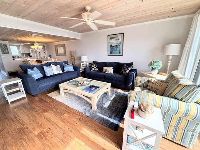 Building Photo - 11000 S Ocean Dr Unit SI ID1604423P