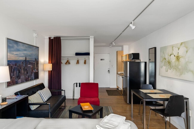 Photo - 47 5th St NW Unit ID1226662P