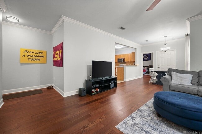 Photo - 710 E Boyd Dr Unit 302