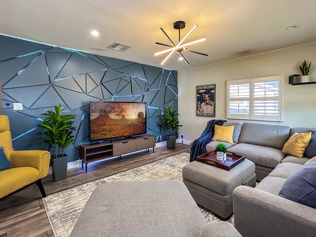 Photo - 3502 E Crocus Dr Unit ID1244941P