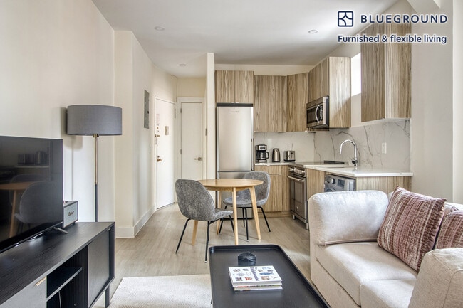 Building Photo - 138 E 38th St Unit FL9-ID1910