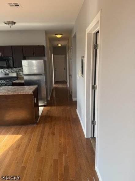 Photo - 142 Abinger Pl