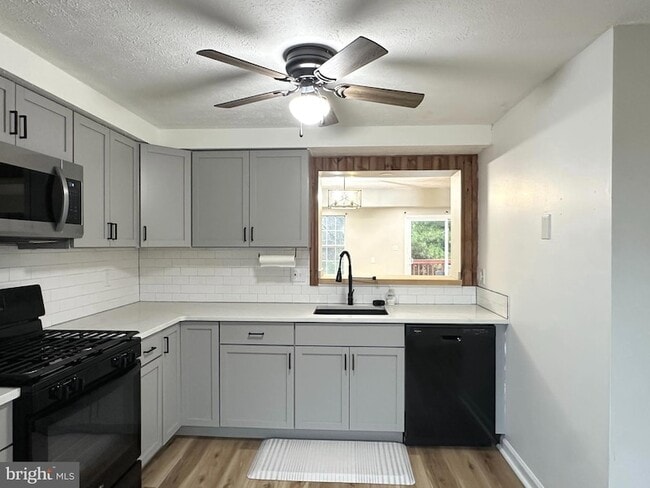 Photo - 31 Stoneshire Dr