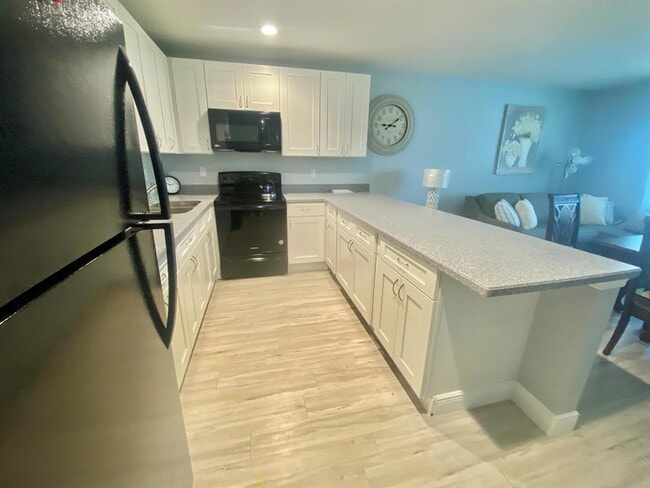 Photo - 39 Easthampton B