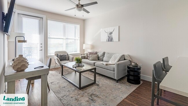 Building Photo - 15950 Chase Hill Blvd Unit 8407.1407519