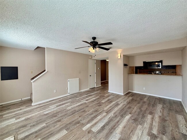 Photo - 1223 Dallas Dr