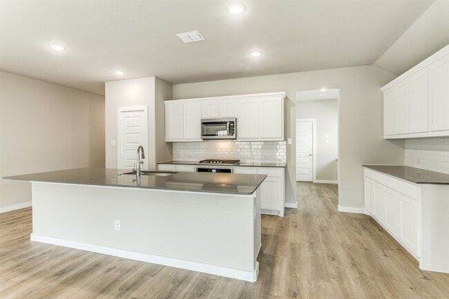 Photo - 5211 Bellhurst Dr