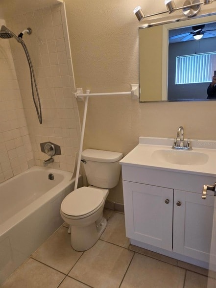Photo - 1000 Lake of the Woods Blvd Unit 201