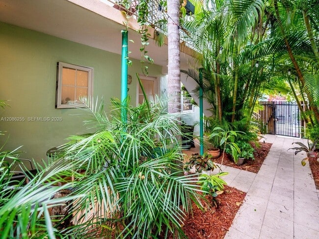 Photo - 1127 Meridian Ave Unit 71127