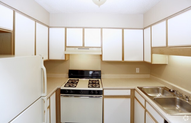 Kitchen - Strawbridge Green