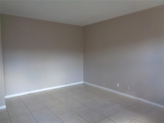 Photo - 101 NE 41st St Unit A10