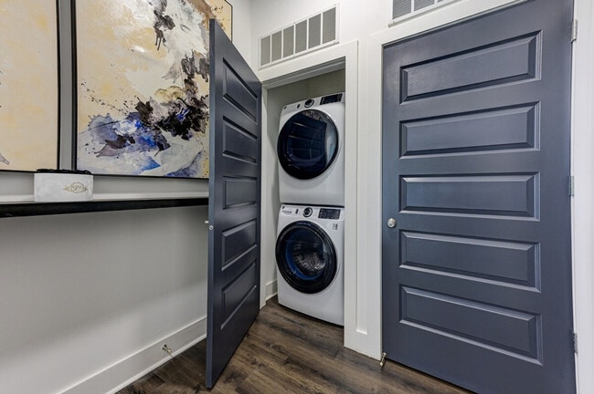 Photo - 1075 Peachtree Rd Unit SI ID1501472P