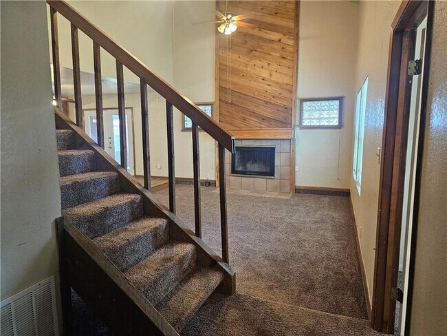 Photo - 2011 Pecan Dr