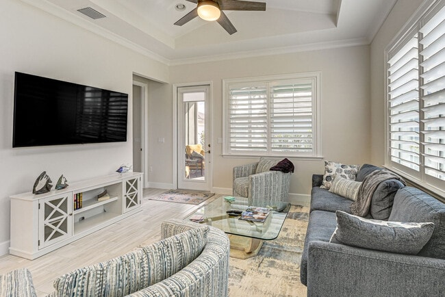 Building Photo - 6983 Saona CT Unit SI FL1-ID1546400P