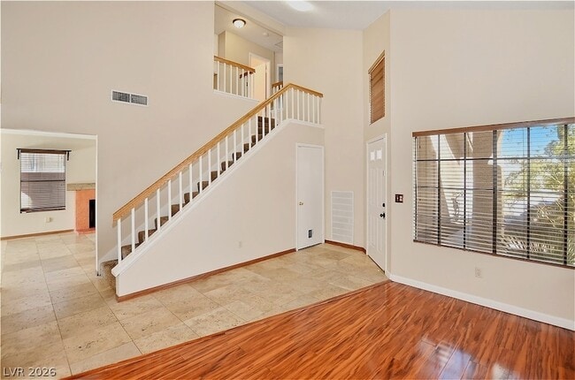 Photo - 7709 Kalmalii Ave