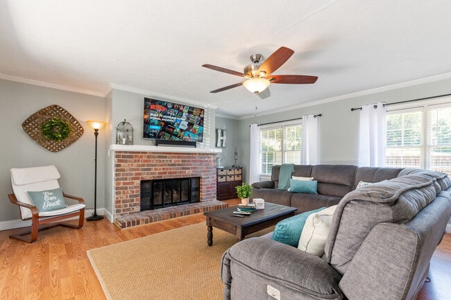Photo - 3926 Pineview Dr SE Unit SI ID1234817P