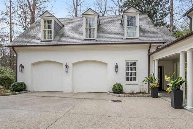 Building Photo - 506 Argonne Dr NW