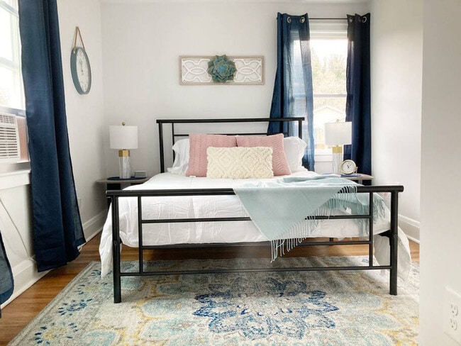 Photo - 905 Hill St Unit ID1397977P